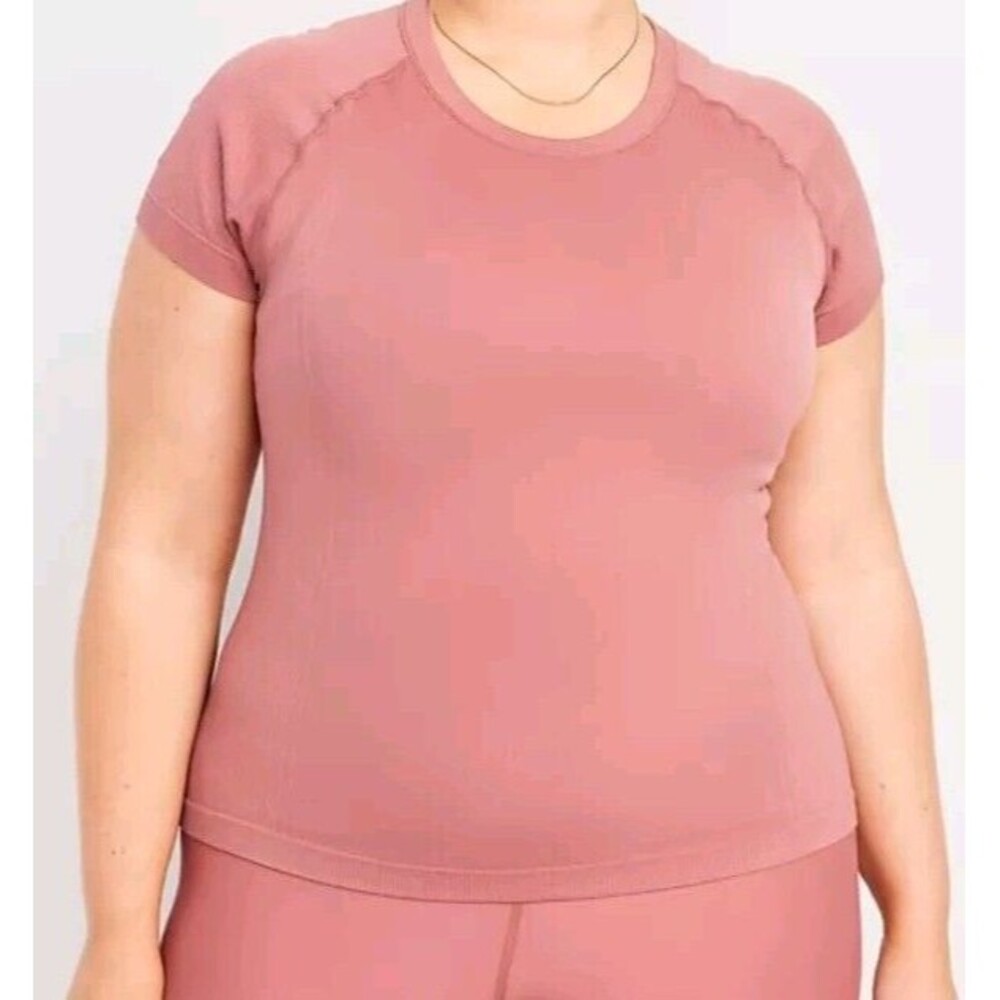 NWT Women's Old Navy Seamless Tee Size 3X Go-Dry